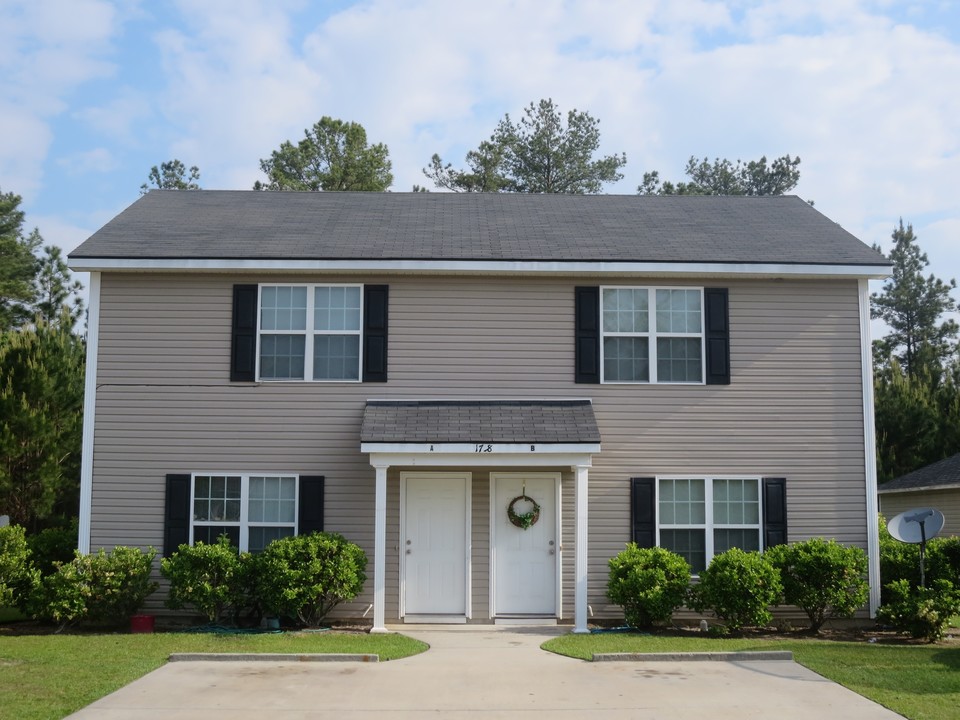 1718 Almond Tree Pl in Valdosta, GA - Building Photo