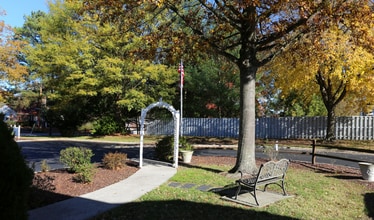 919A Lakeview Ave in Colonial Heights, VA - Building Photo - Building Photo