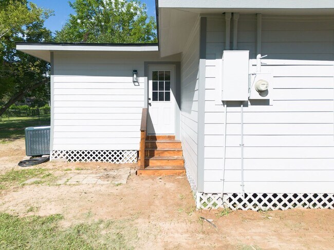 property at 58 Hybiscus Ct