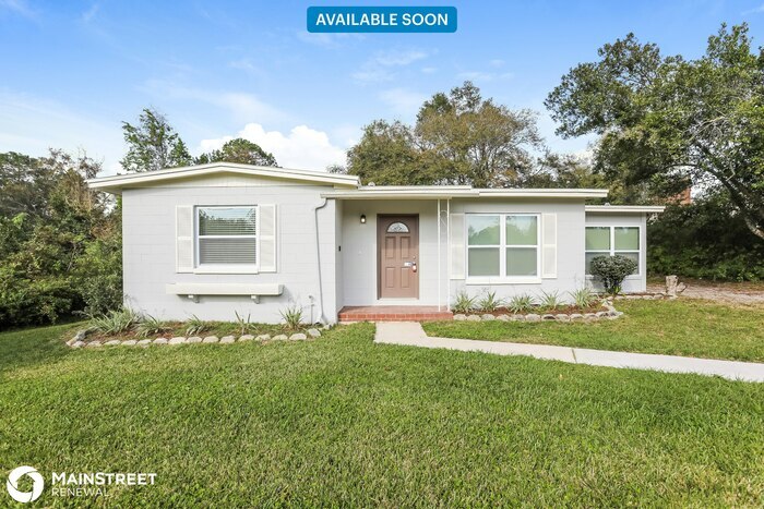 1194 E Lombardy Dr-Unit -331 in Deltona, FL - Building Photo