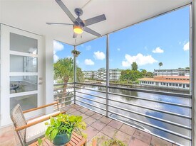 2741 Taft St in Hollywood, FL - Building Photo