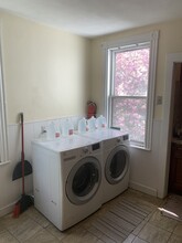 234 Cypress St, Unit 2 in Brookline, MA - Foto de edificio - Building Photo