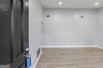 8877 Burnham Way in Jonesboro, GA - Building Photo - Building Photo