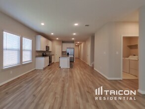 5607 Luna Pass in Saint Hedwig, TX - Building Photo - Building Photo