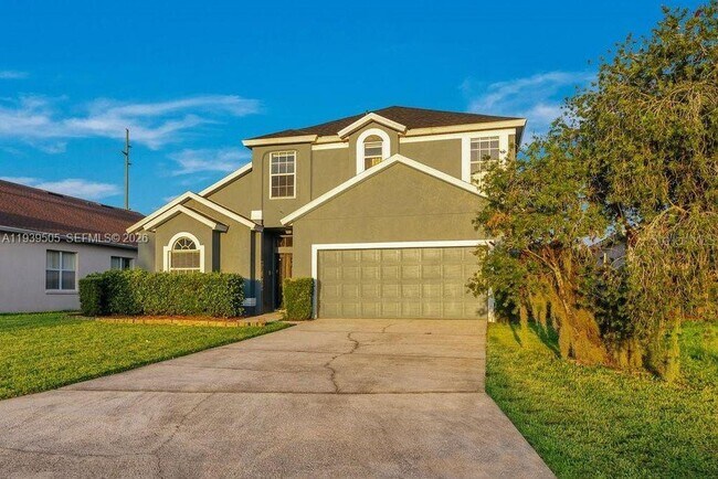 321 Corvina Dr in Davenport, FL - Building Photo - Building Photo