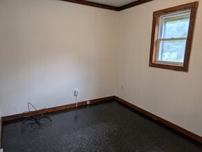 87 Kearney St in Plymouth, CT - Building Photo - Building Photo