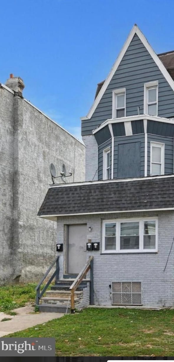 6616 Woodland Ave, Unit Apt.3 in Philadelphia, PA - Building Photo - Building Photo