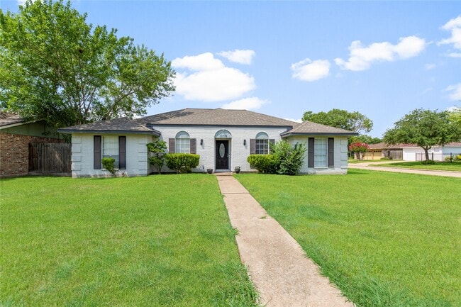 property at 11718 Scottsdale Dr