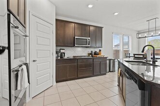 925 West Dr in Aubrey, TX - Building Photo - Building Photo