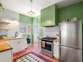 928 1/2 S Orange Grove Ave in Los Angeles, CA - Building Photo - Building Photo