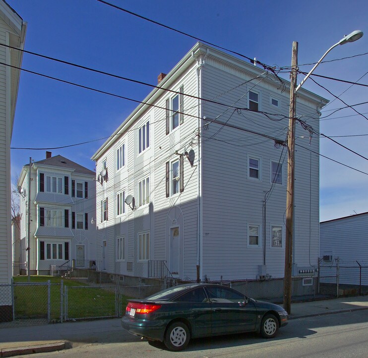 197-199 Fountain St in Fall River, MA - Building Photo