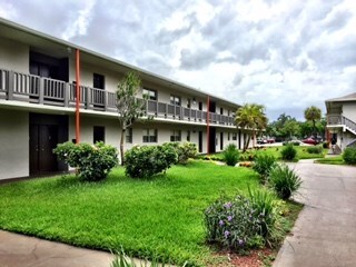 1440 NW 2nd St in Fort Lauderdale, FL - Building Photo
