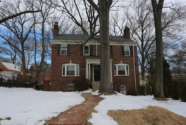 908 Hudson Ave in Takoma Park, MD - Building Photo - Building Photo