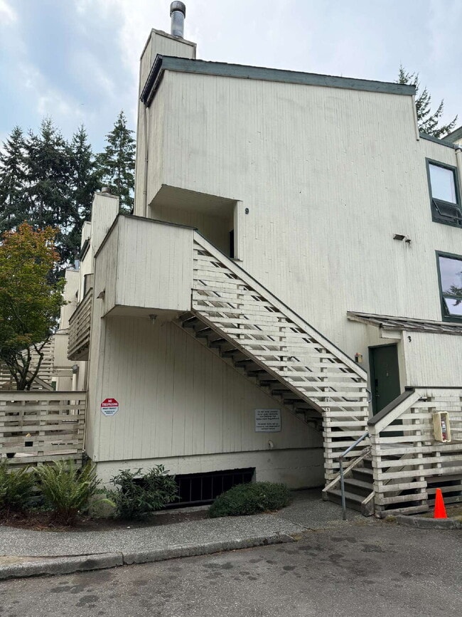 property at 1019 156th Ave NE