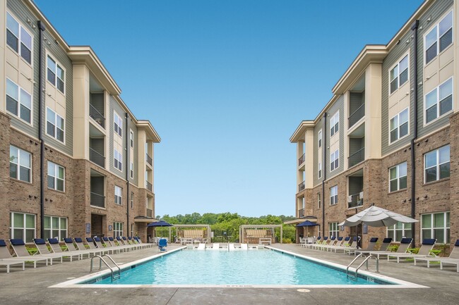 Lantower Weston Corners in Cary, NC - Building Photo - Building Photo
