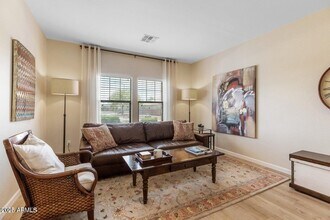 5304 W Buckskin Trail in Phoenix, AZ - Building Photo - Building Photo