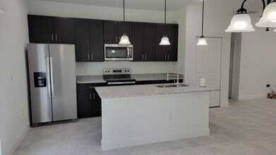 8991 N Bee Way in Citrus Springs, FL - Building Photo - Building Photo