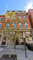 241A N Queen St in Lancaster, PA - Building Photo