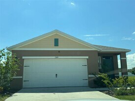 1349 Daisy Feild Dr in Winter Haven, FL - Building Photo