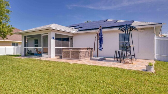 3322 NW 5th Terrace in Cape Coral, FL - Building Photo - Building Photo