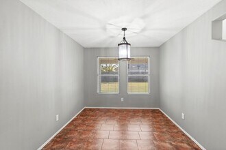 10507 Sutter Glen Ln in Houston, TX - Foto de edificio - Building Photo