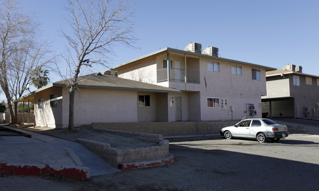 Logan Glen (por) in Barstow, CA - Building Photo - Building Photo