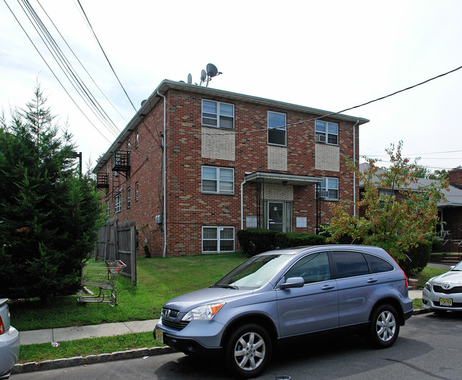 78 Florence Ave in Belleville, NJ - Building Photo - Building Photo