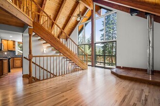 850 Jennifer St in Incline Village, NV - Building Photo - Building Photo