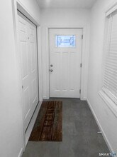 1042 Iranistan Ave in Bridgeport, CT - Building Photo - Building Photo