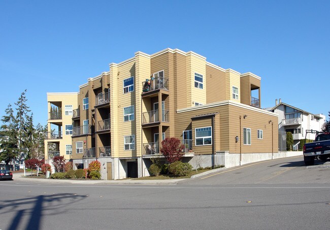 Pier View Condos in Seattle, WA - Building Photo - Building Photo