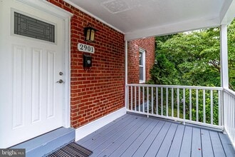 2901 Farmington Dr in Alexandria, VA - Building Photo - Building Photo