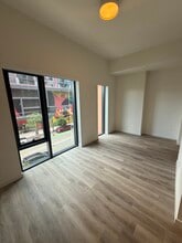 145 NW 31st St, Unit A1 in Miami, FL - Foto de edificio - Building Photo