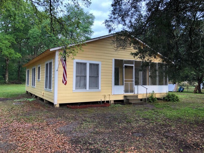 property at 104 S 16th St