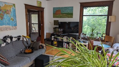 7 Barton Ave SE in Minneapolis, MN - Building Photo - Building Photo