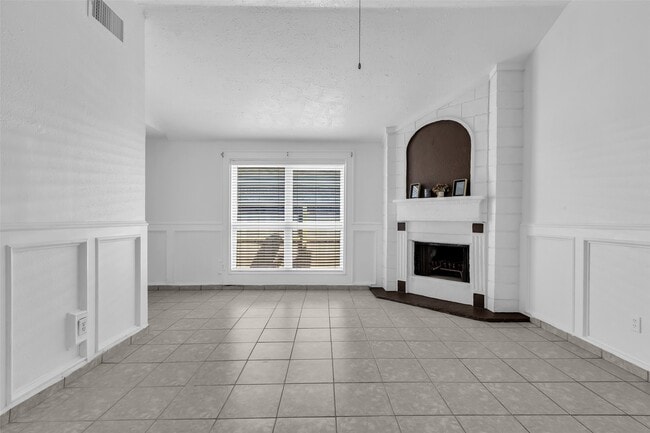 7227 Greenyard Dr in Houston, TX - Building Photo - Building Photo