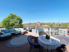 32 Sheridan St, Unit 3 in Boston, MA - Building Photo - Building Photo