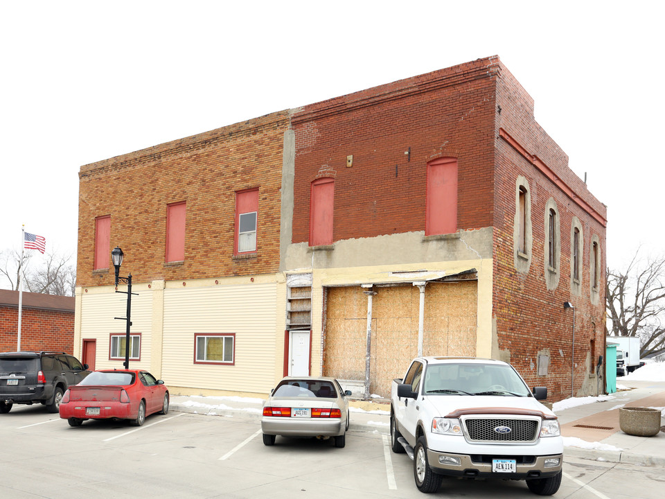 212 SE Main St in Grimes, IA - Building Photo