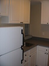 52 Burbank St, Unit 10 in Boston, MA - Building Photo - Building Photo