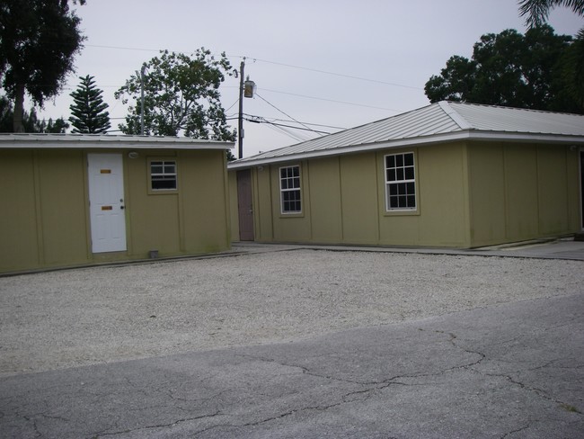 7945 US Hwy 1 in Vero Beach, FL - Building Photo - Building Photo