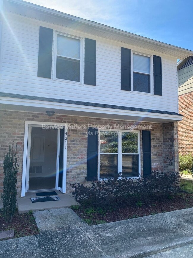 property at 4211 Ciudad Dr