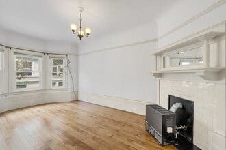 389 Elizabeth St in San Francisco, CA - Building Photo - Building Photo