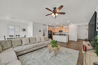 2885 Timber Country Rd in North Las Vegas, NV - Building Photo - Building Photo