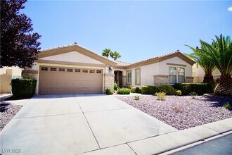 66 Sunset Bay St in Las Vegas, NV - Foto de edificio - Building Photo