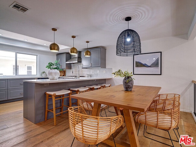 property at 4776 La Villa Marina