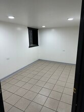 5254 S Sacramento Ave in Chicago, IL - Foto de edificio - Building Photo