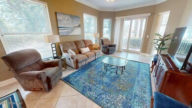 2230 Beach Dr, Unit P101 in Gulfport, MS - Building Photo - Building Photo