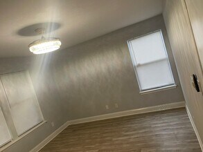 13701 Modrad Way, Unit 13 in Silver Spring, MD - Foto de edificio - Building Photo