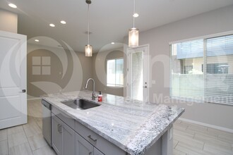 901 S Smith Rd in Tempe, AZ - Building Photo - Building Photo