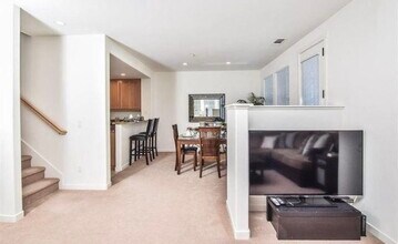 170 N N St, Unit 116 in Livermore, CA - Building Photo - Building Photo
