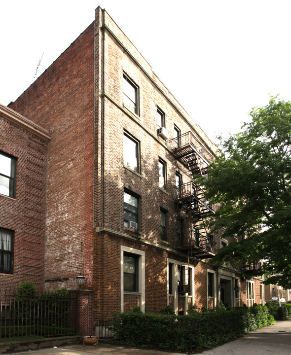 Parkhurst Arms in Brooklyn, NY - Foto de edificio